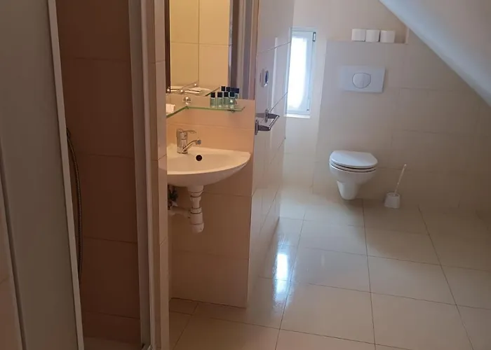 Δωμάτια σε οικογενειακή κατοικία Hawet